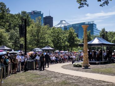 Einweihung Mahnmal Zeugen Jehovas